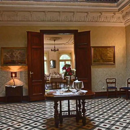 Schlossgut Gorow Hotel *